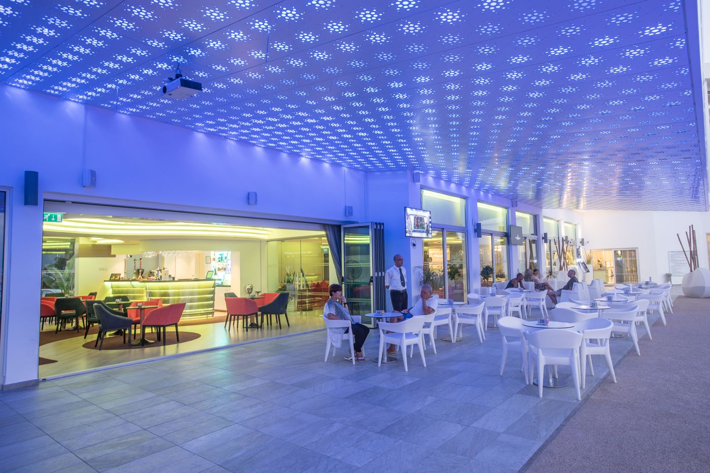 Vassos-Nissi-Plage-Terrace-51