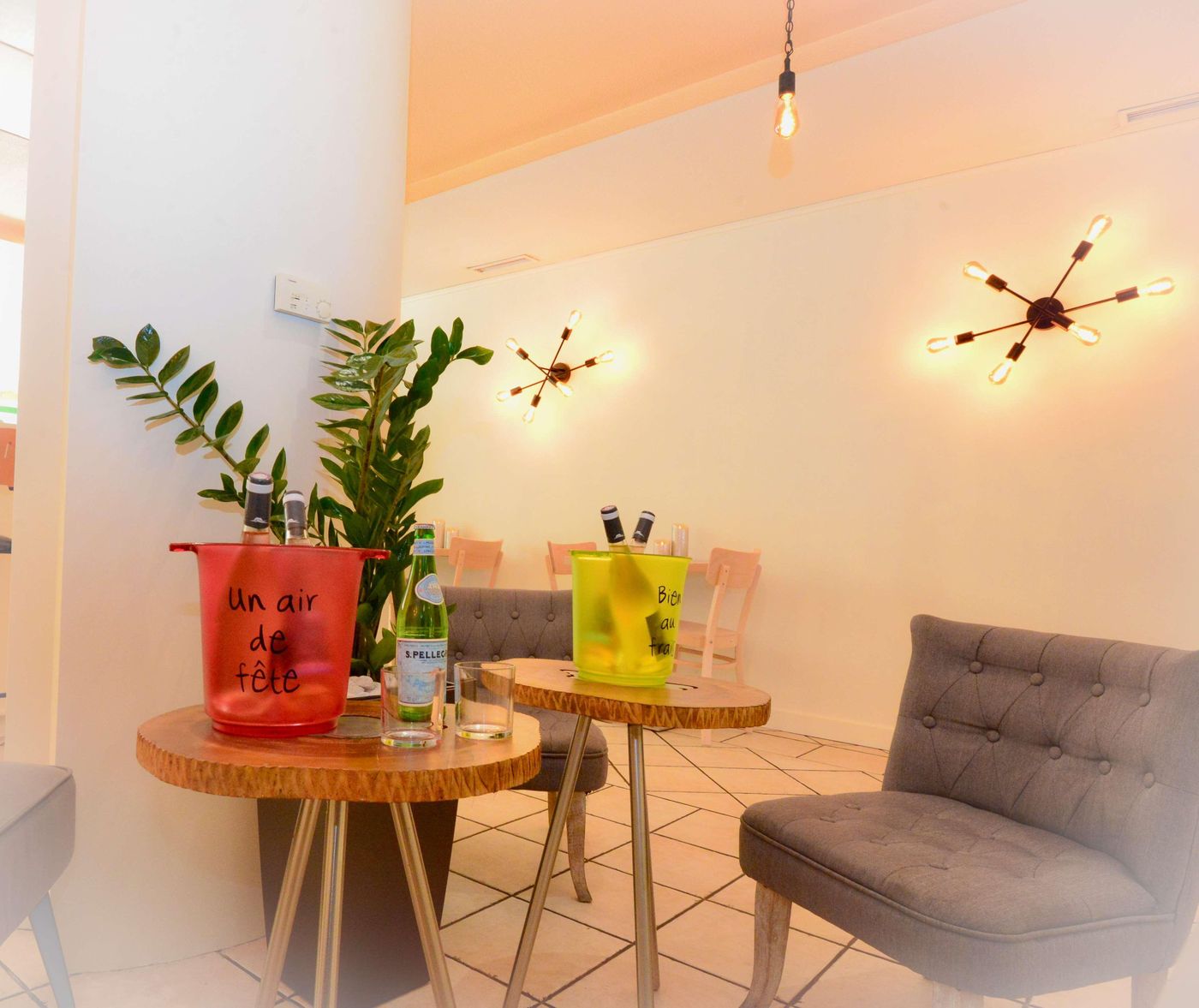 Best Western Gemenos en Provence-France-Gemenos-Lobby-8