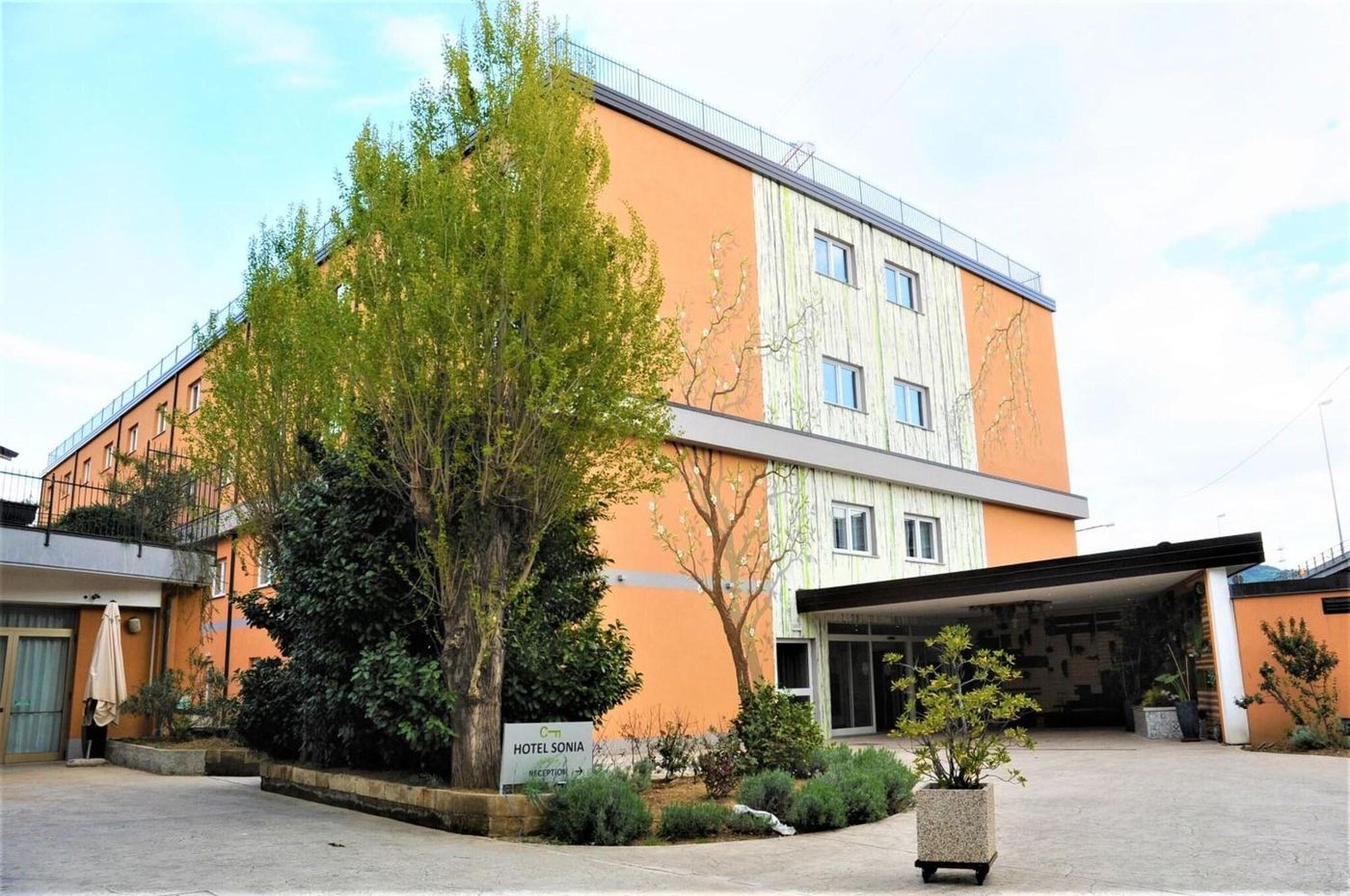 Albergo Ristorante Sonia-Italy-SAN DORLIGO DELLA VALLE DOLINA-General view-4