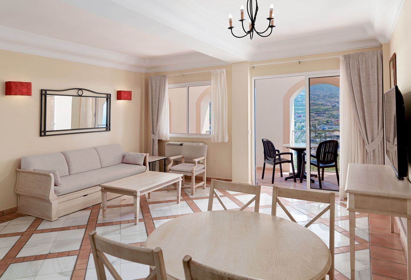 06.11.25 Las Aguilas