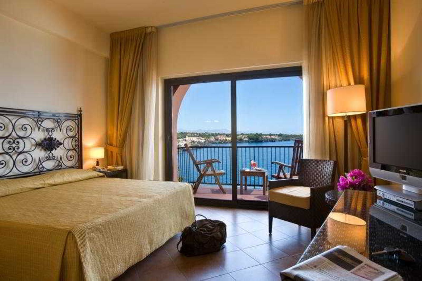 Santa-Tecla-Palace-Room-28