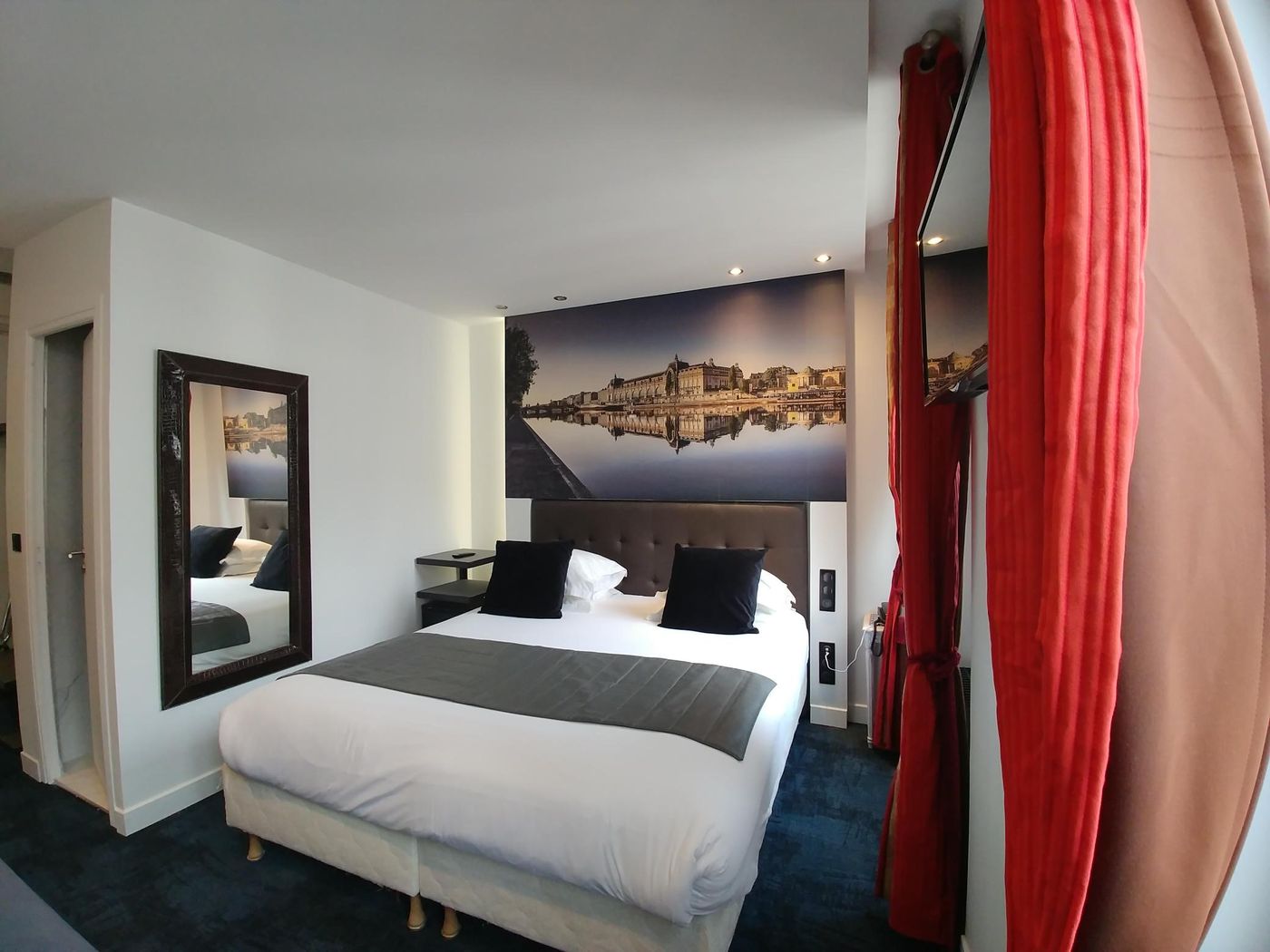 Aida-Marais-Room-5