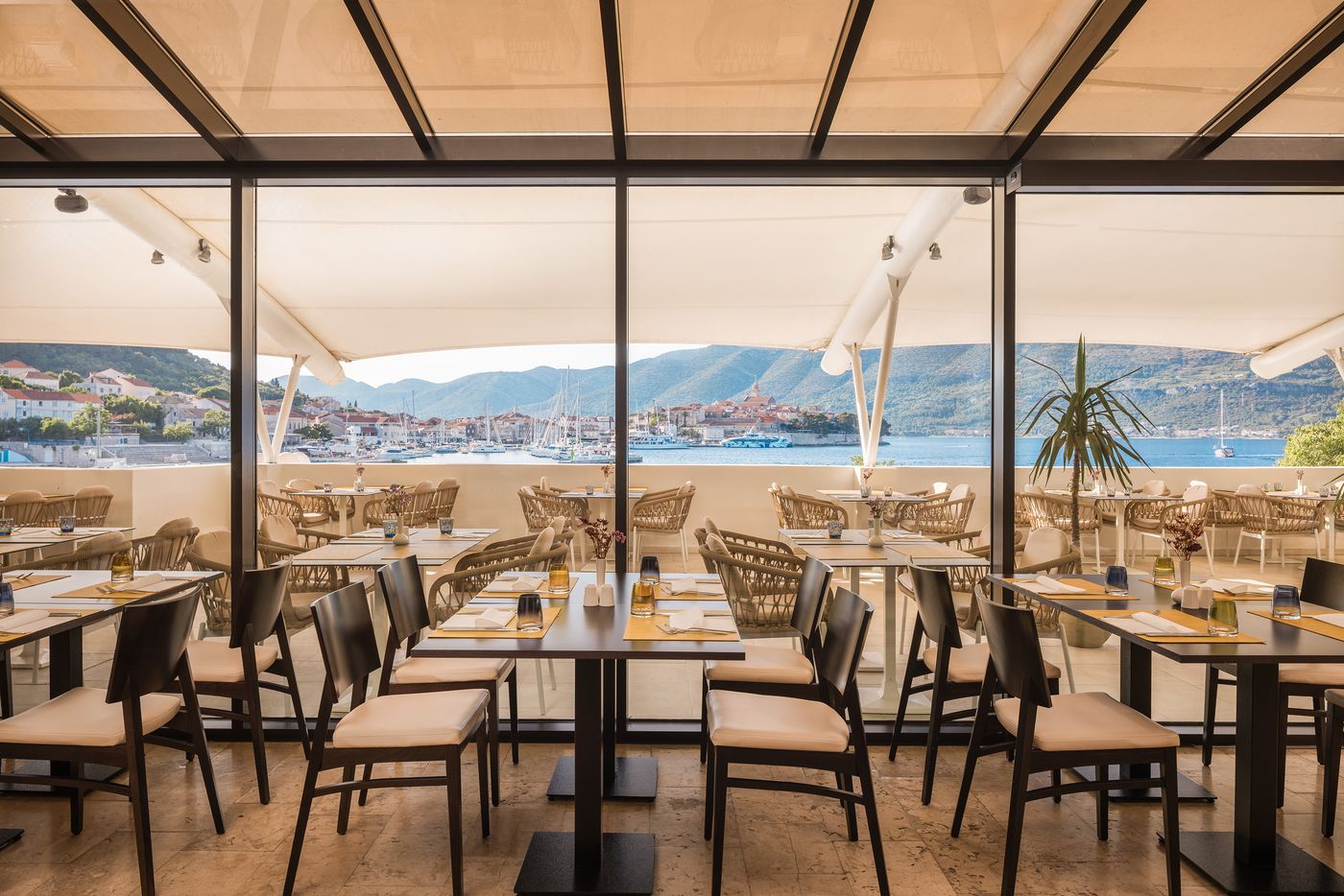 Aminess-Liburna-Hotel-Restaurant-18