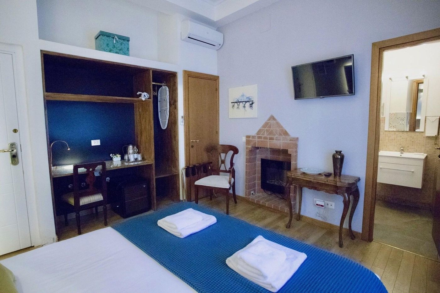 Navona Residenza De Charme-Italy-ROME-Room-7