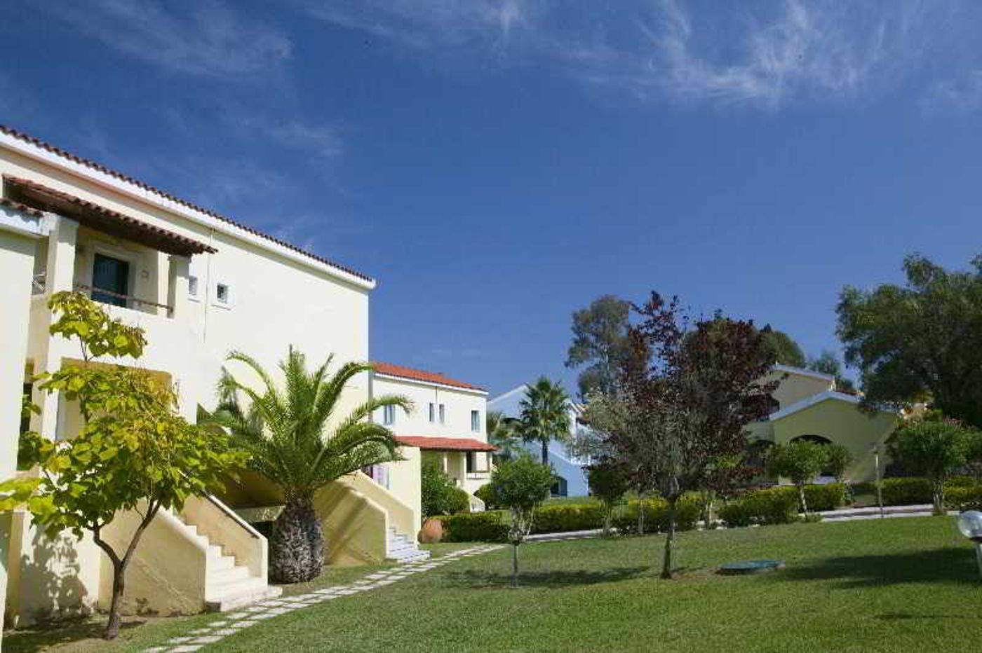 Govino-Bay-Apartments-General-view-9