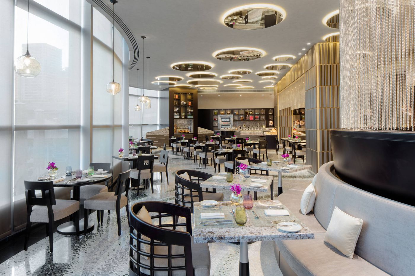 Jumeirah-Emirates-Towers-Restaurant-76