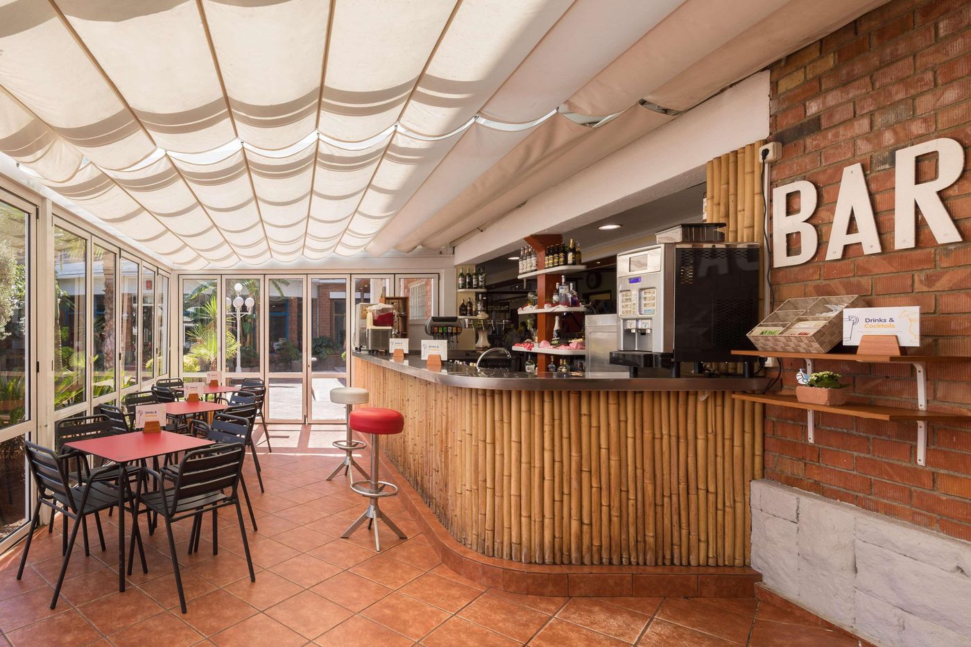 H-TOP-Planamar-Bar-19