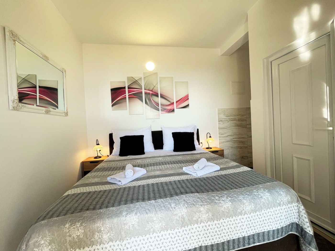 Villa-Sunset-Room-38