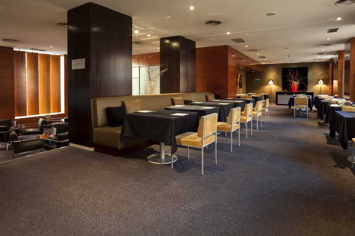 AC-Madrid-Los-Vascos-Restaurant-13