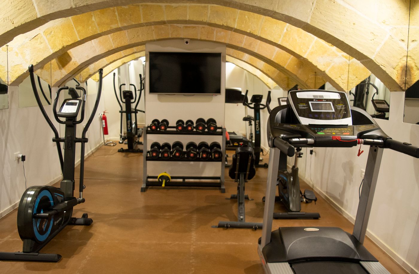 Osborne-Hotel-Sports-and-Entertainment-74