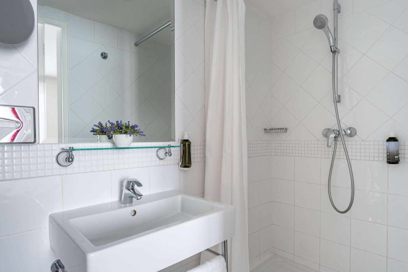 Lorette-Astotel-Room-25