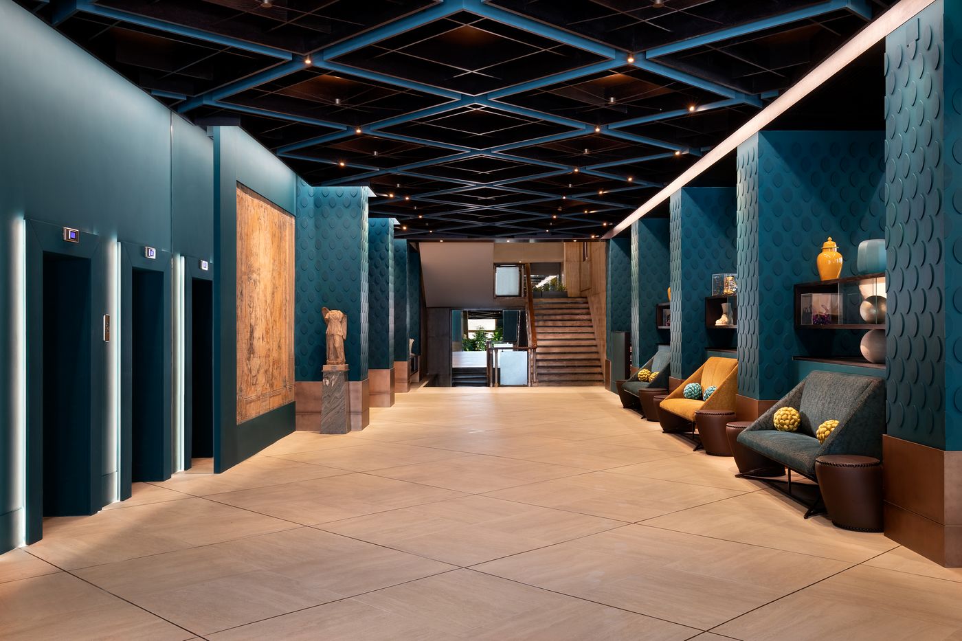 Sina-Bernini-Bristol--Autograph-Collection-Lobby-12