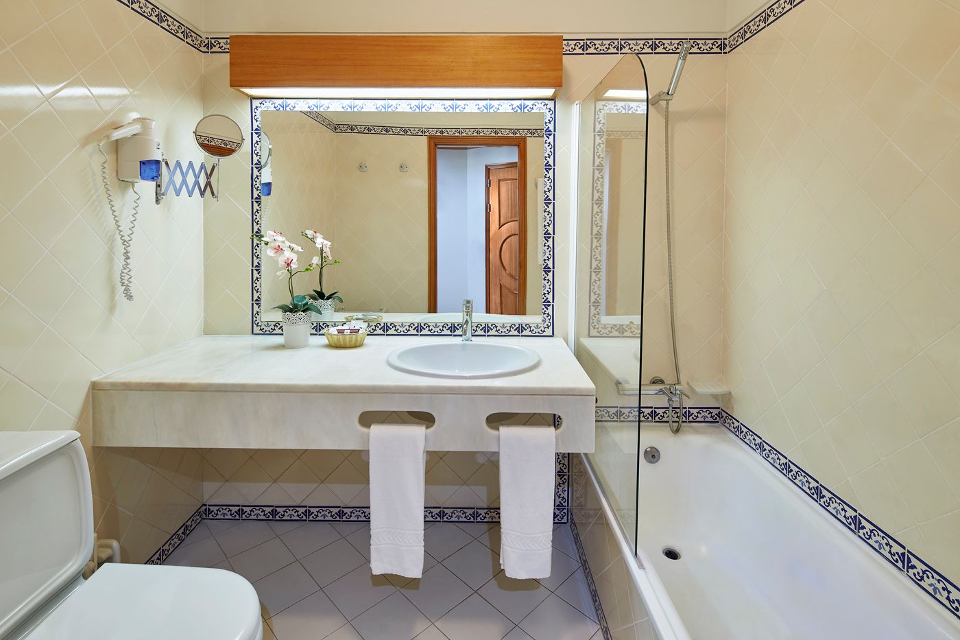 Luna-Clube-Oceano-Room-27