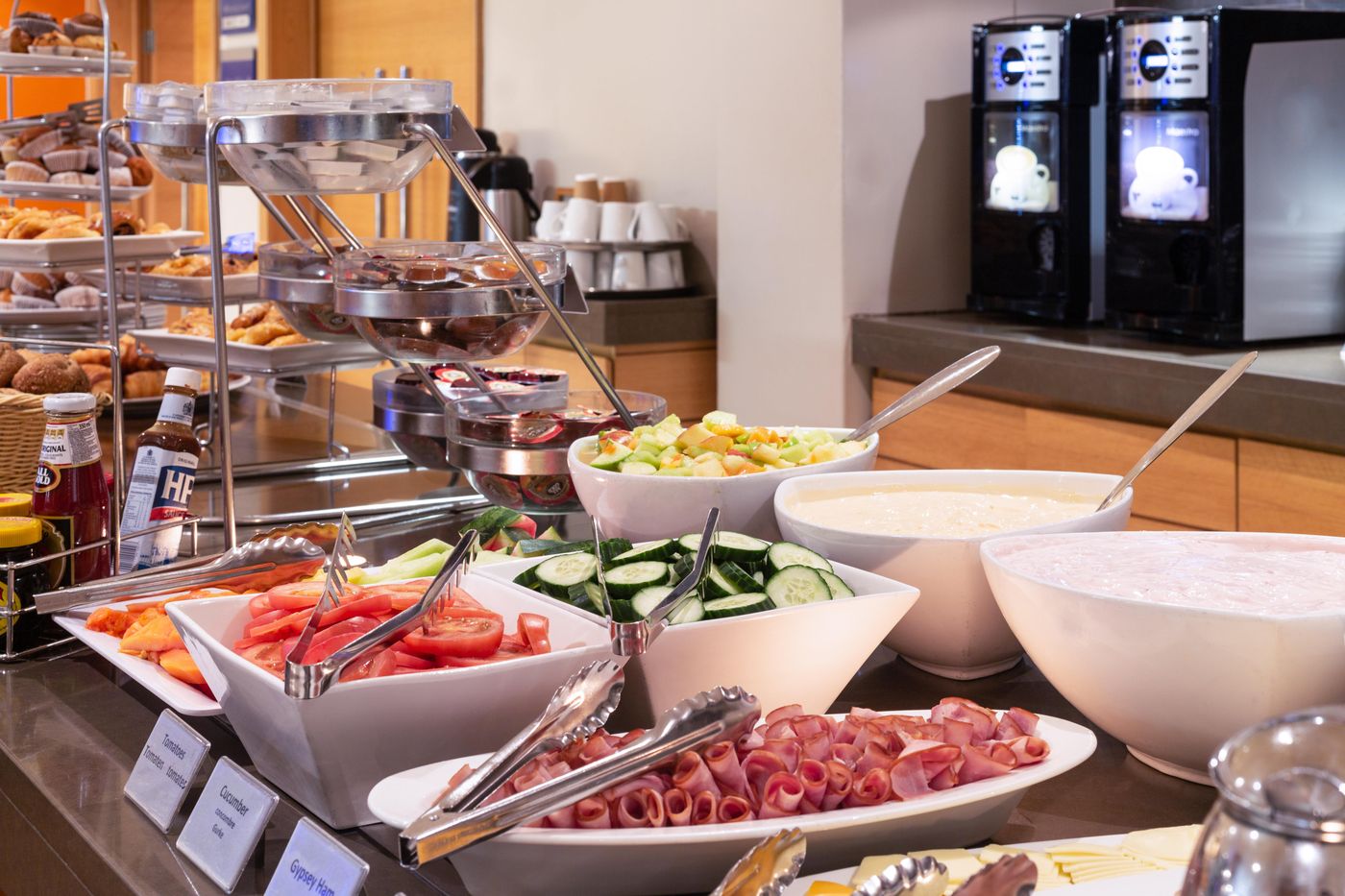 Holiday-Inn-Express-Cape-Town-City-Centre-Restaurant-48