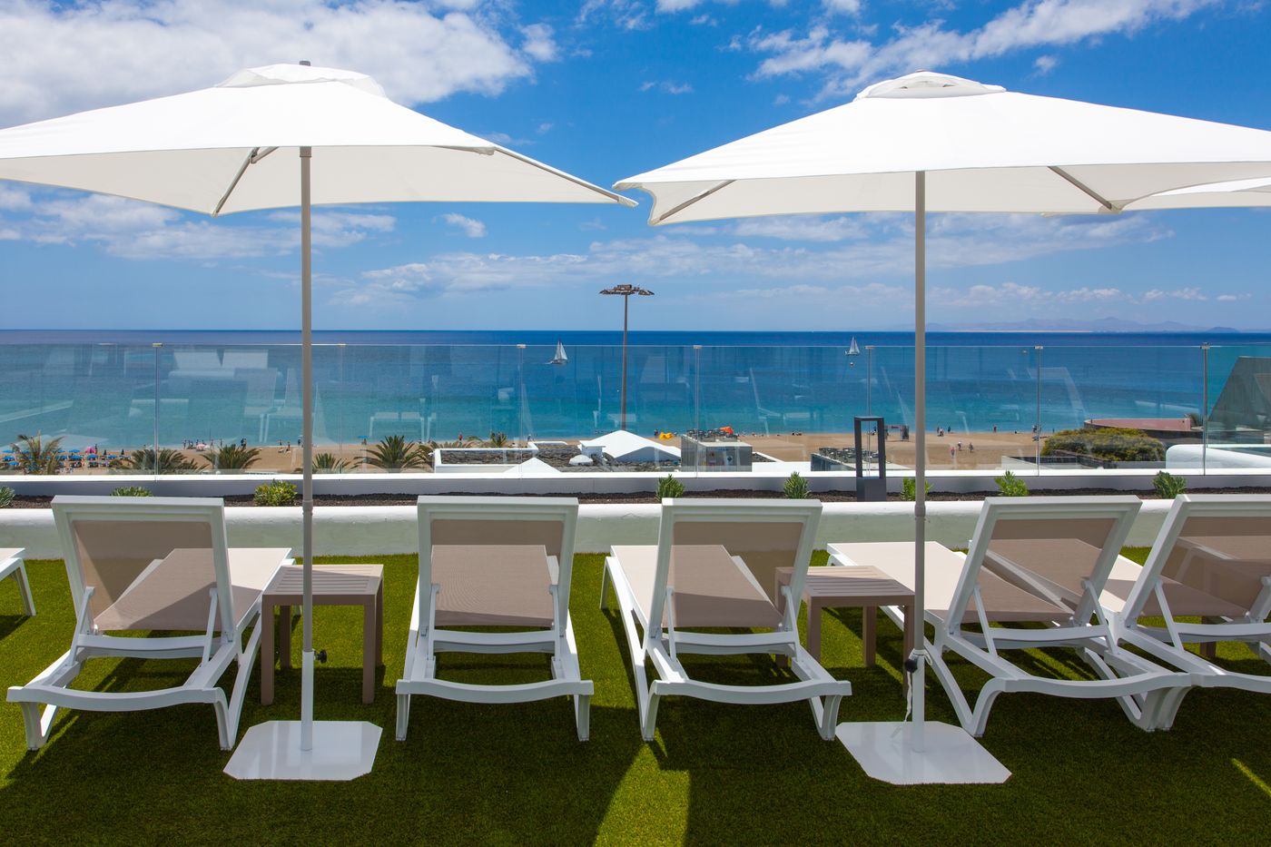 Bahia Kontiki Beach Aparthotel