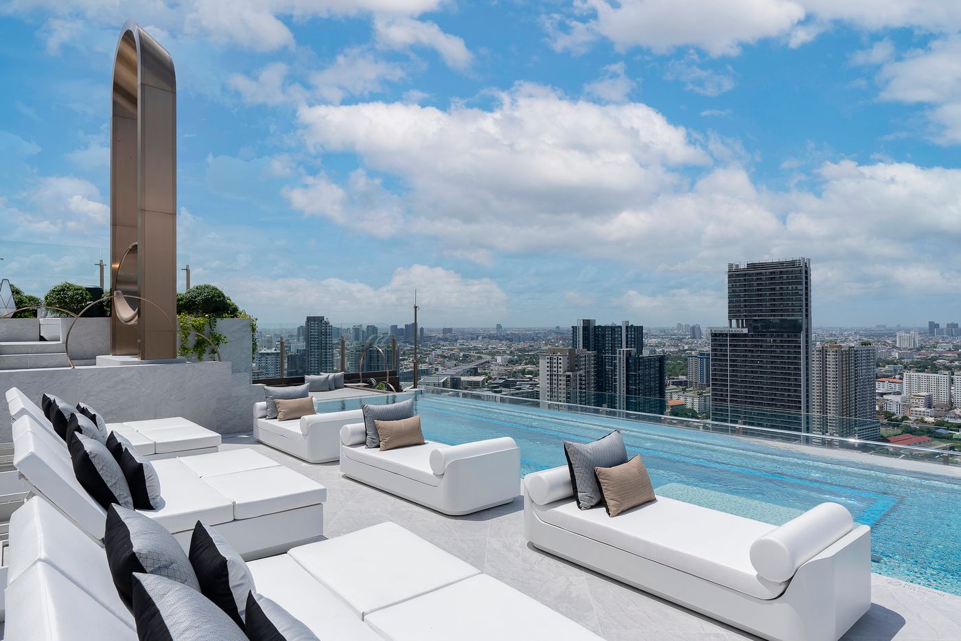 Innside by Melia Bangkok Sukhumvit