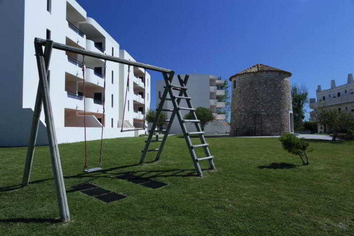 Albufeira-Jardim-Apartments-Sports-and-Entertainment-14