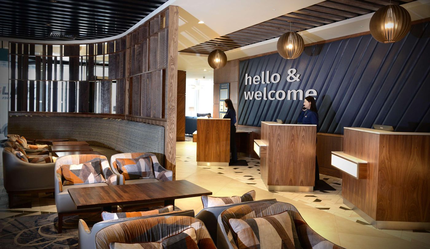 Travelodge-Plus-Dublin-City-Centre-Lobby-4