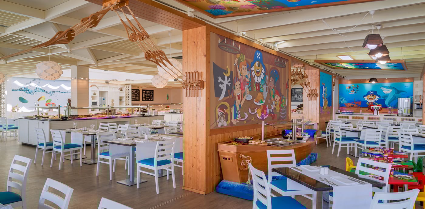 H10-Suites-Lanzarote-Gardens-General-view-36