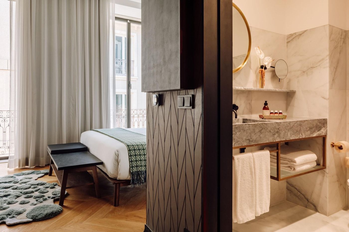 Hotel-Hotel---Member-Of-Design-Hotels-Room-19