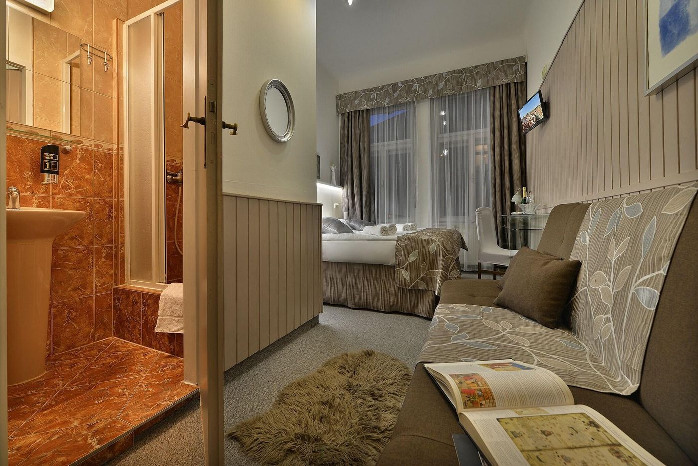 Anette-Czech Republic-Prague-Room-6