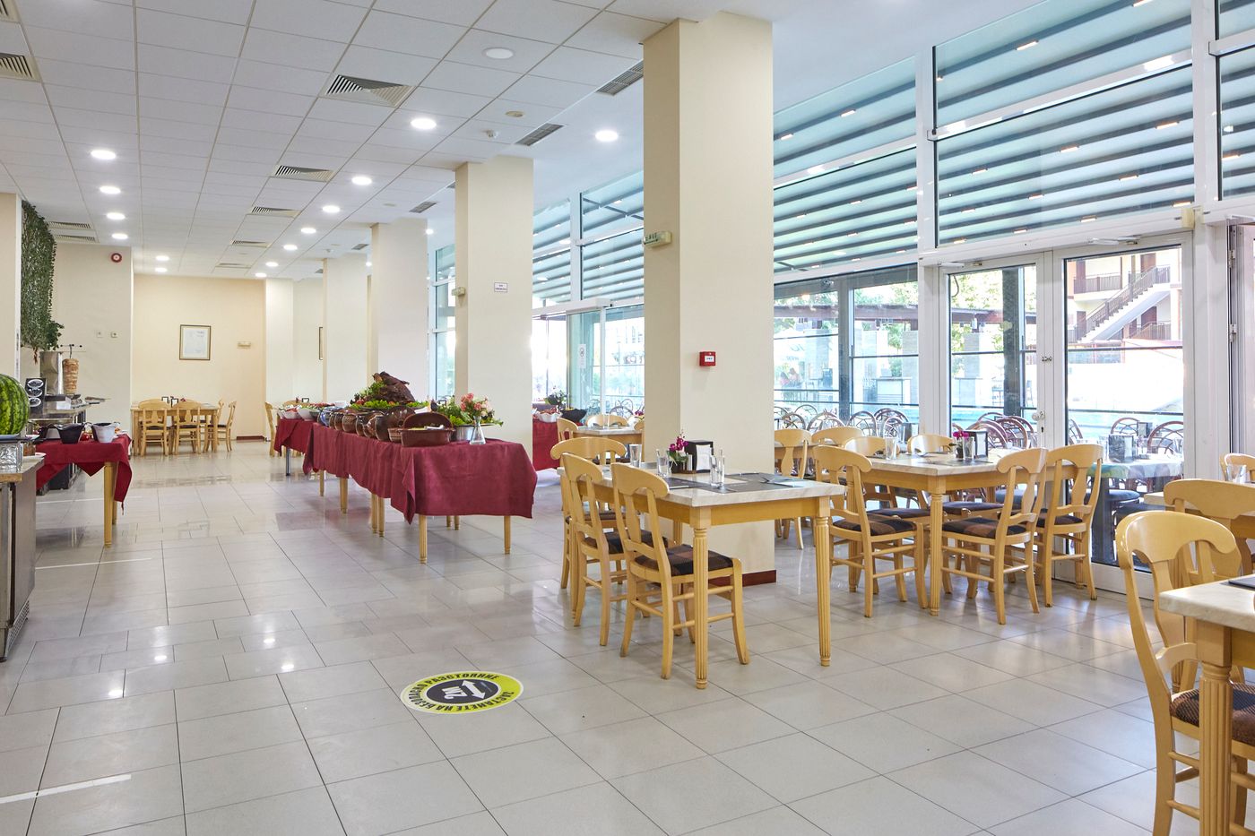 Grand-Hotel-Nirvana---Sunny-Beach-Restaurant-27