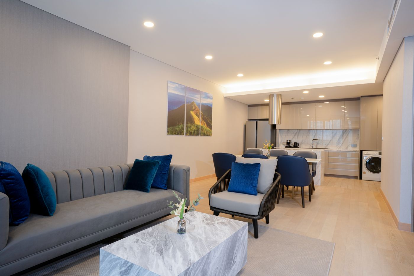 Wyndham-Bangkok-Queen-Convention-Centre-Room-43