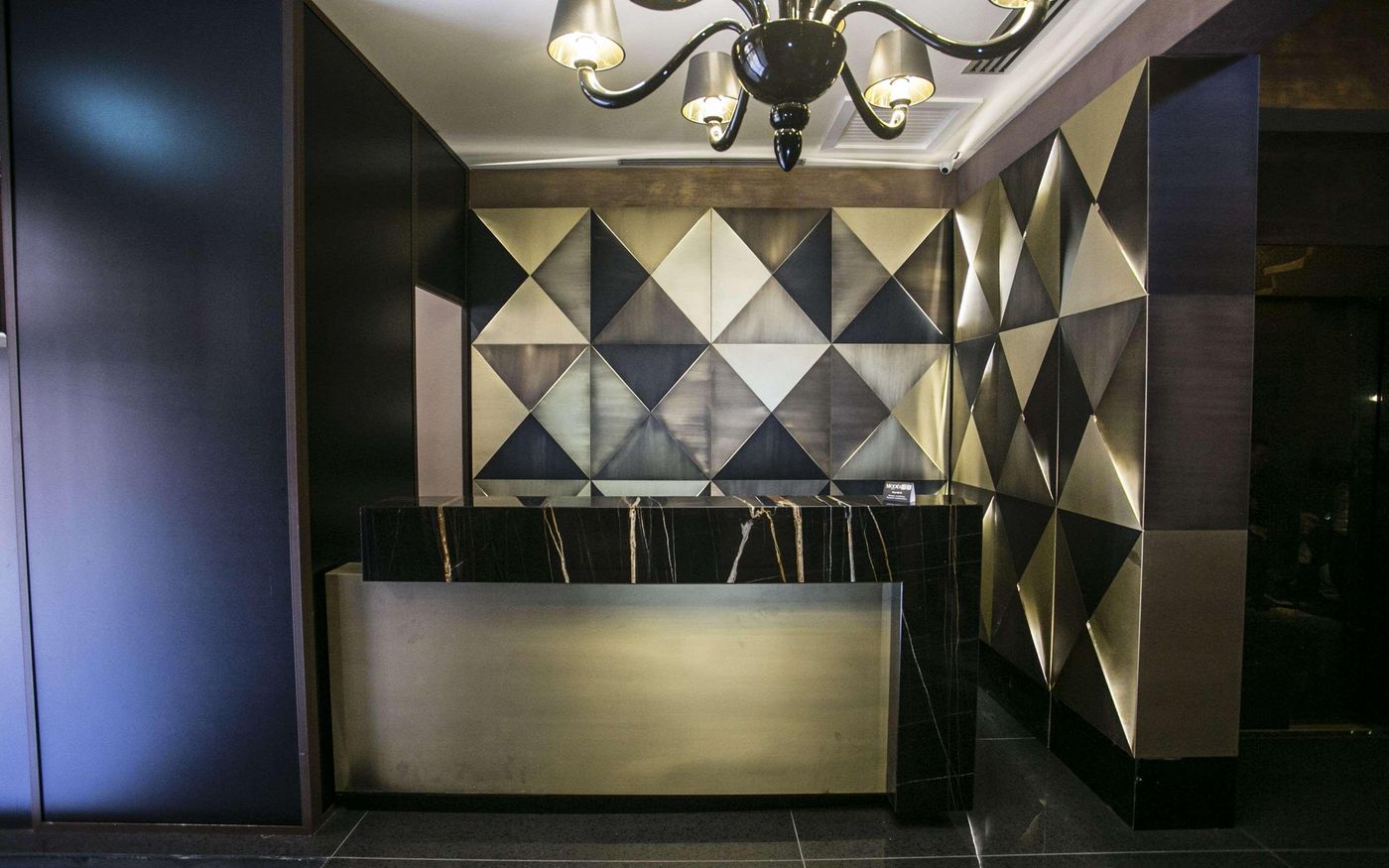 Venice-Times-Hotel-Lobby-15