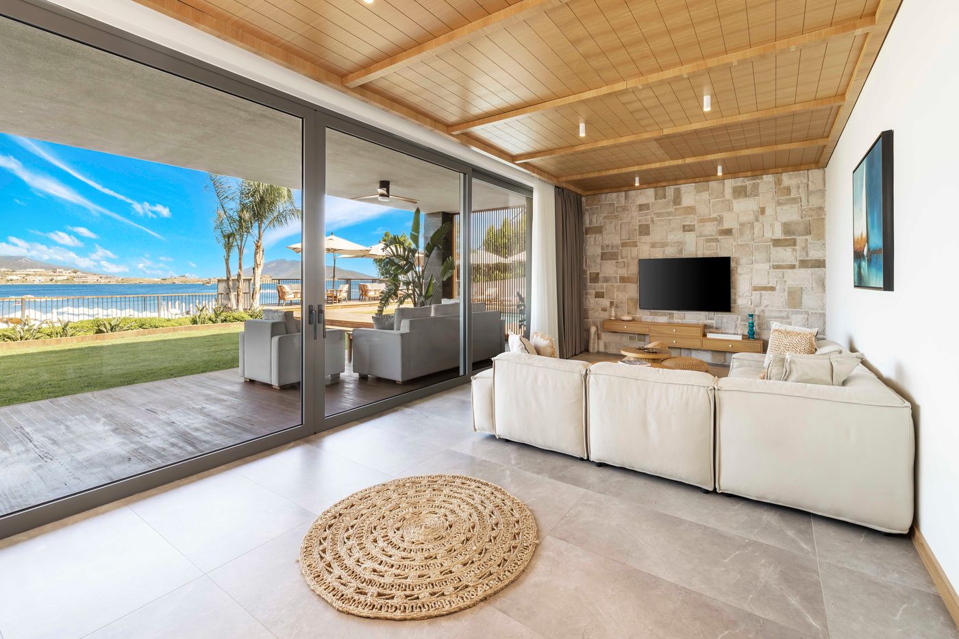 Mirada-Exclusive-Room-75