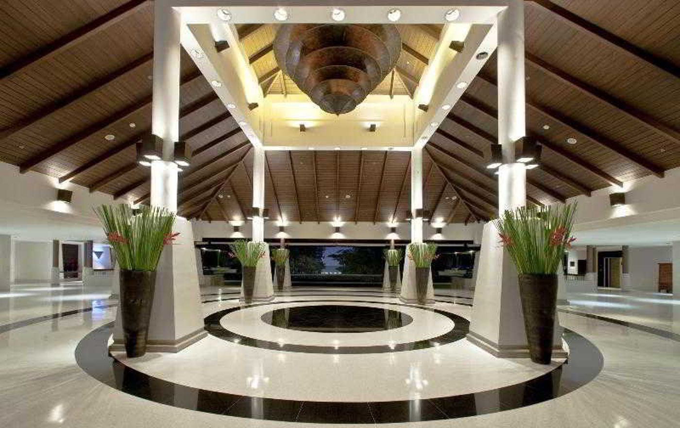Dusit-Thani-Krabi-Beach-Resort-Lobby-71