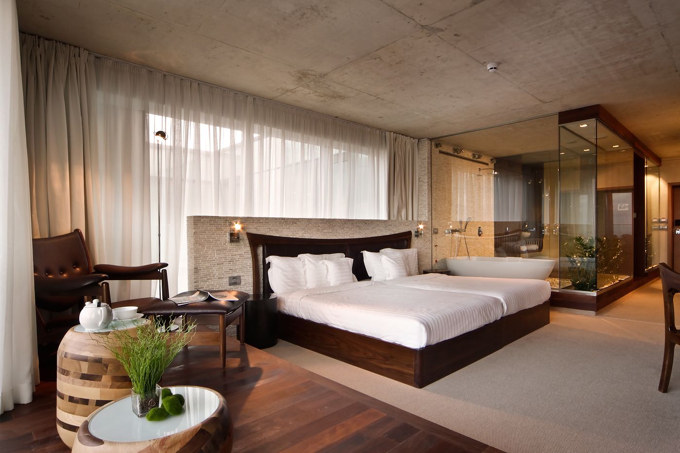 Graffit-Gallery-Hotel-Room-15