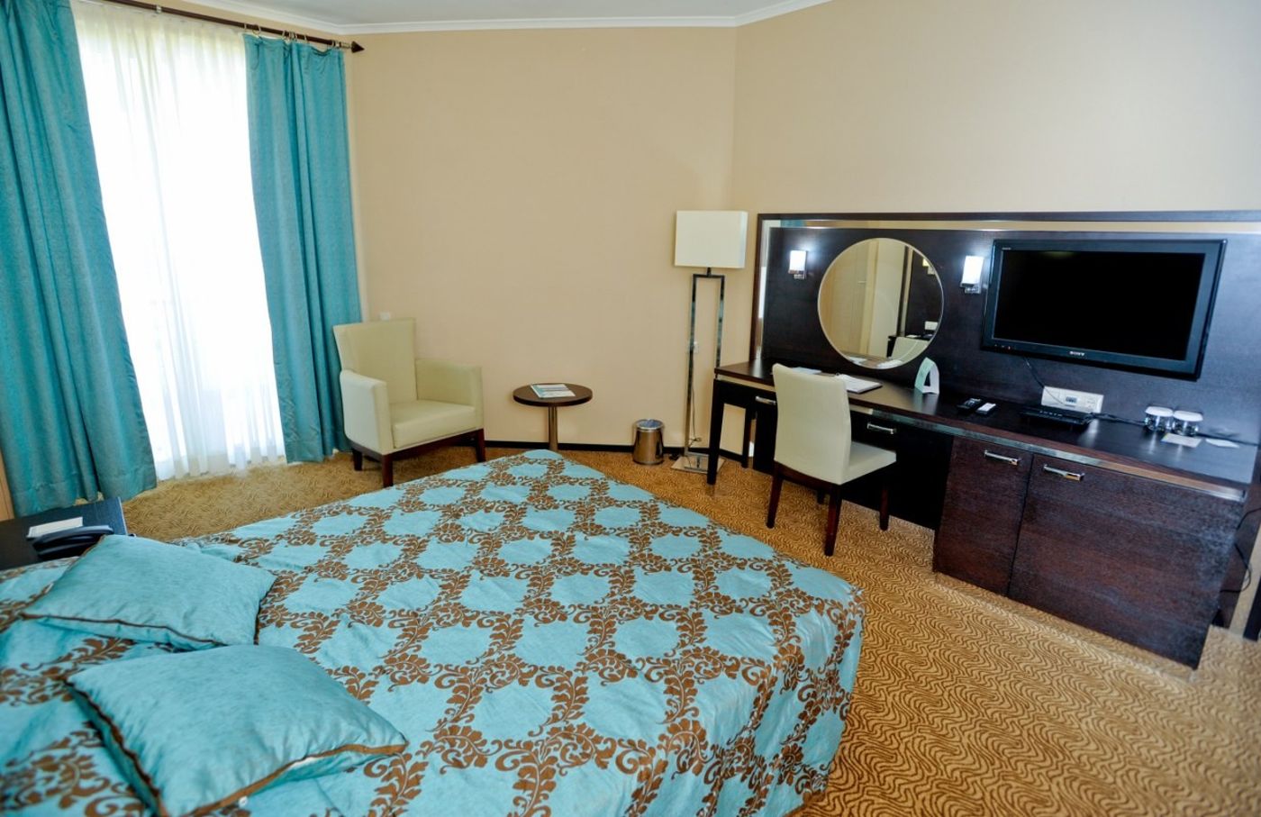 Grand-Belish-Room-8