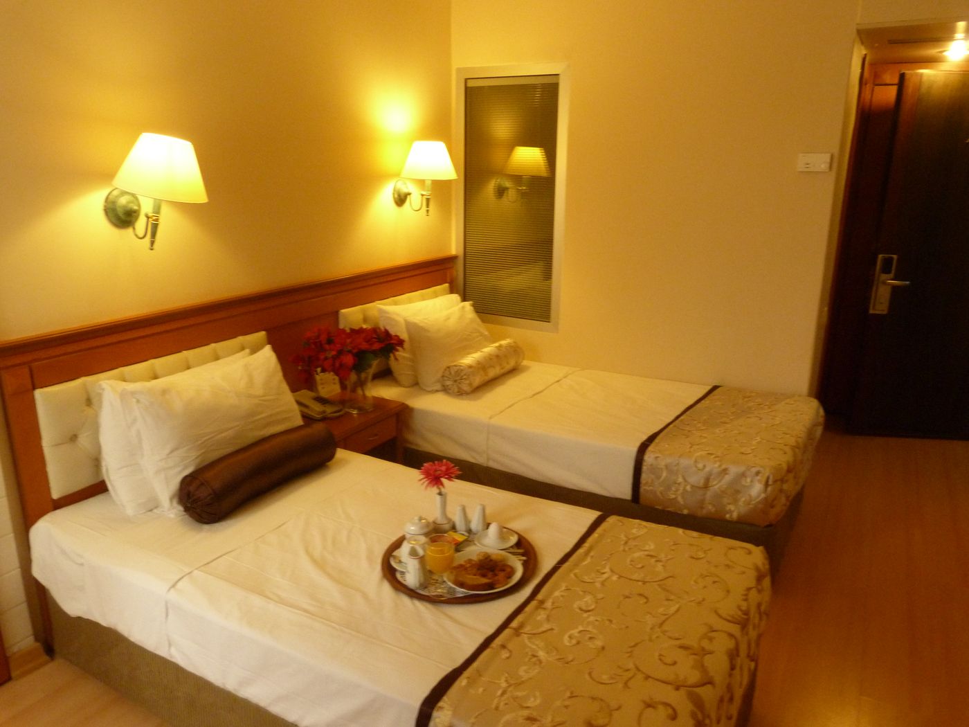 Prestige-Hotel-Old-City-Room-54
