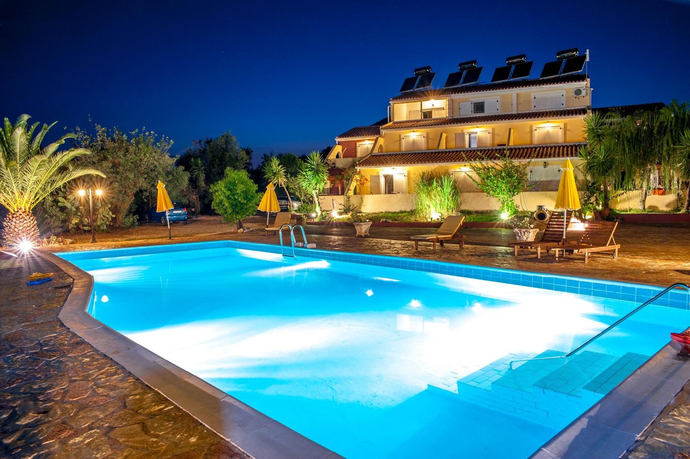 Pegasus-Studio-Pool-1