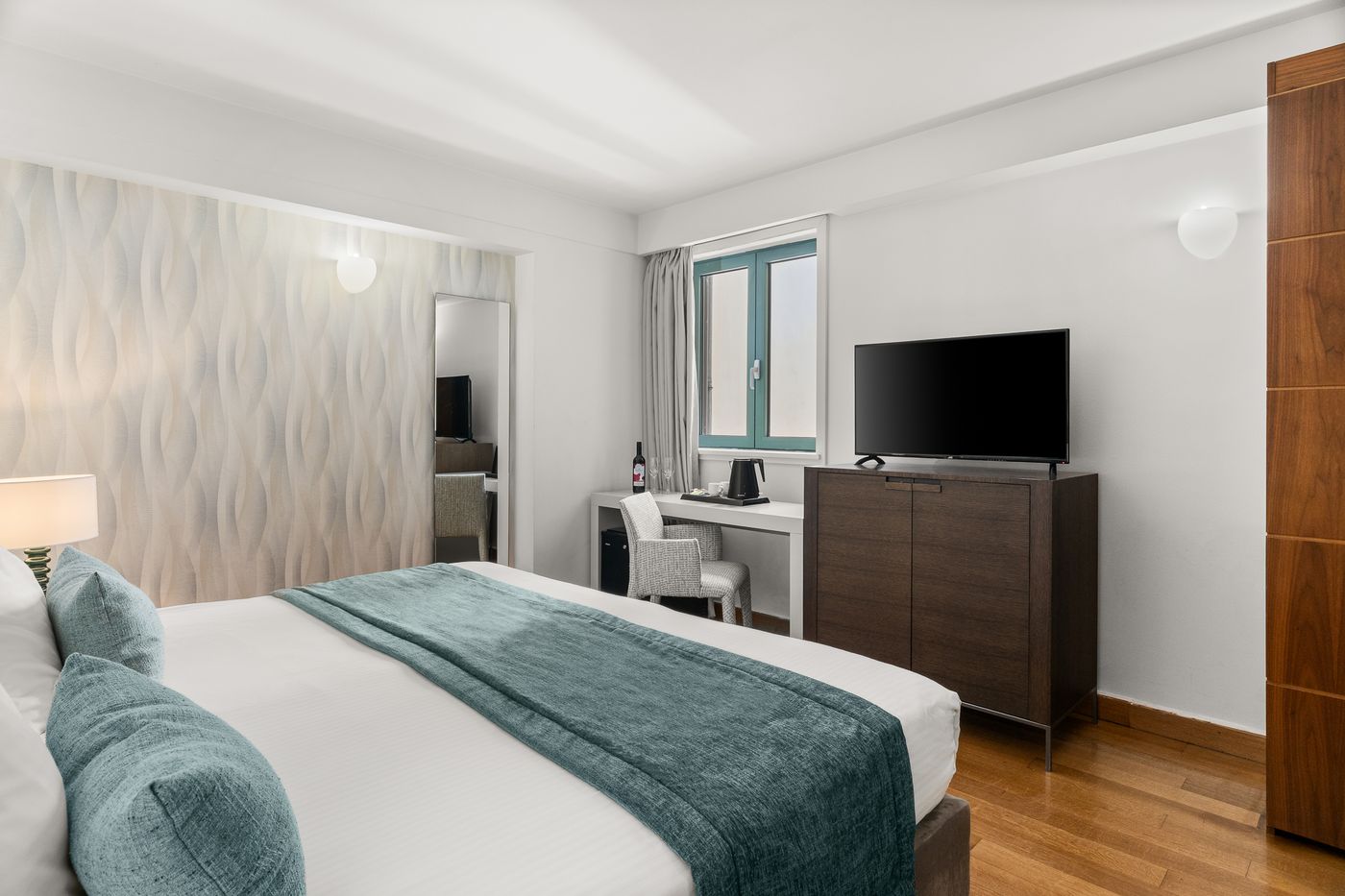 Athenaeum-Eridanus-Luxury-Hotel-Room-31