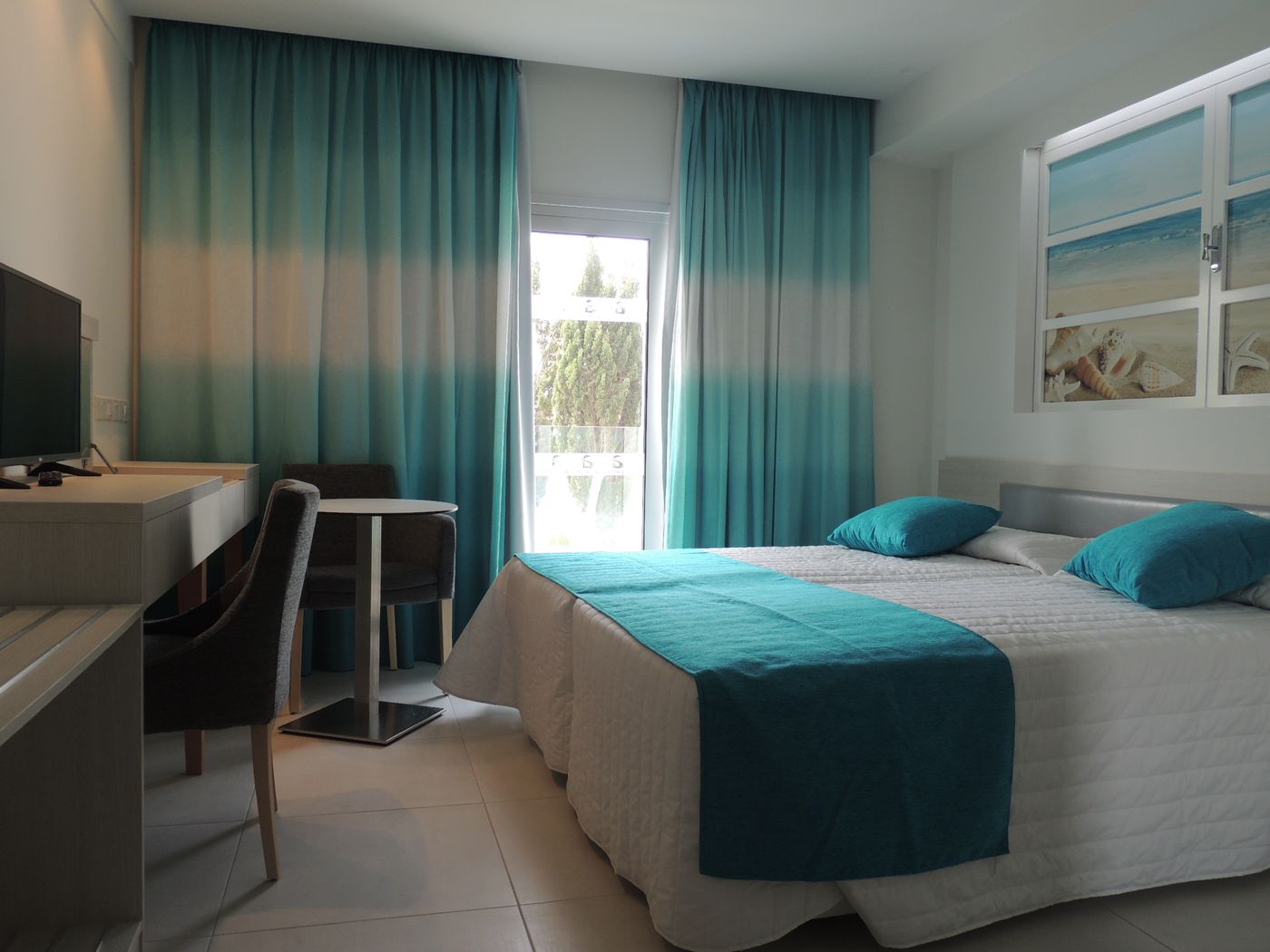 Anesis-Hotel-Room-30