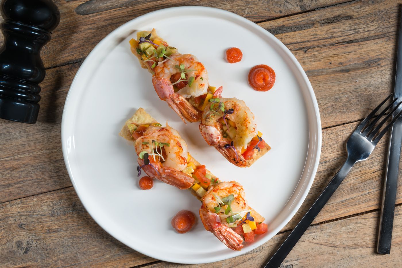 Mythical-Blue-Luxury-Suites-Restaurant-51