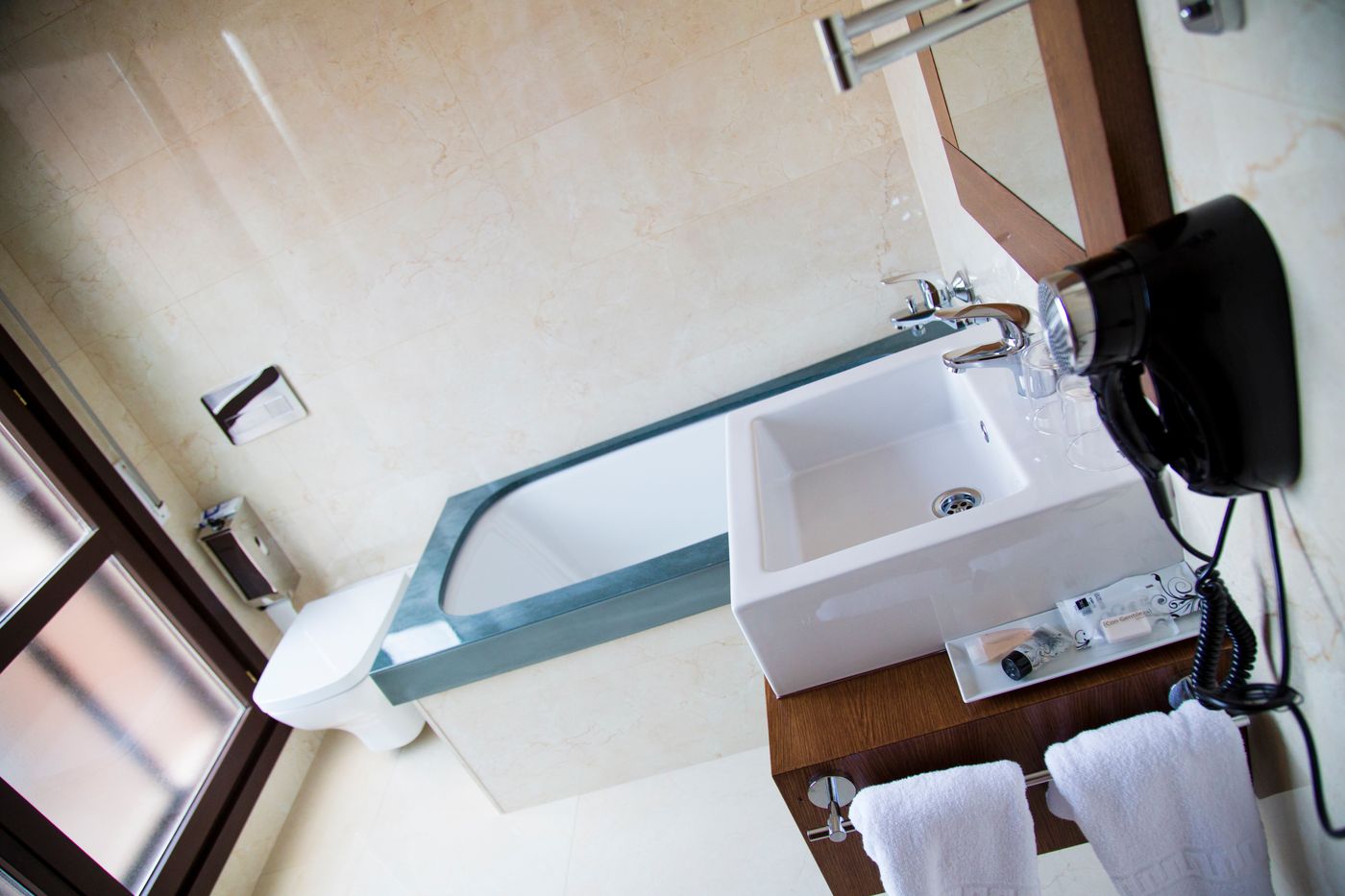 Los Braseros-Spain-BURGOS-Room-10