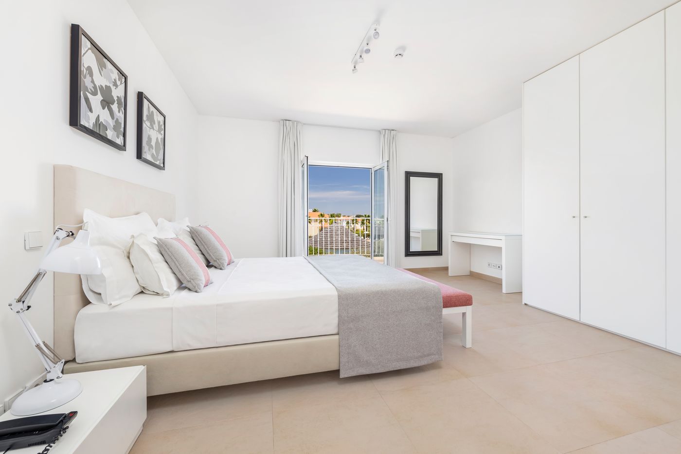 Eden-Villas-and-Apartments-Room-38