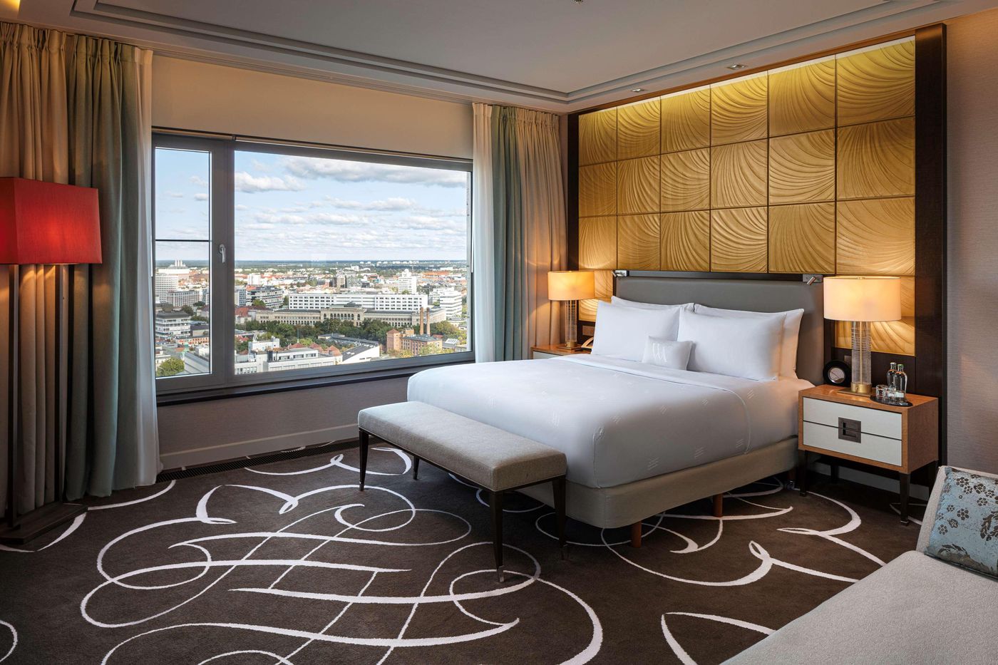 Waldorf-Astoria-Berlin-Room-44