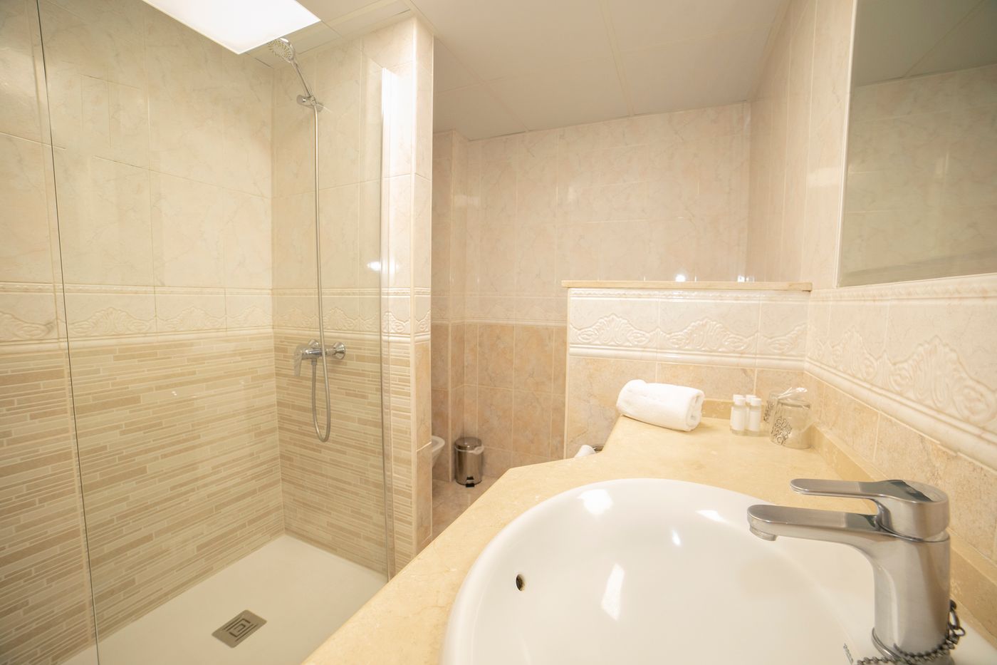 Pyr-Fuengirola-Room-59