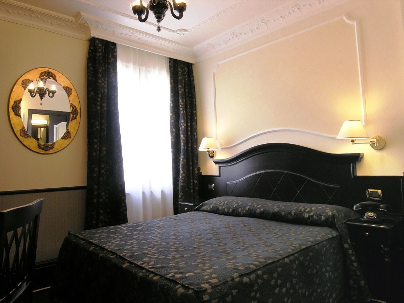 Best-Roma-Room-22