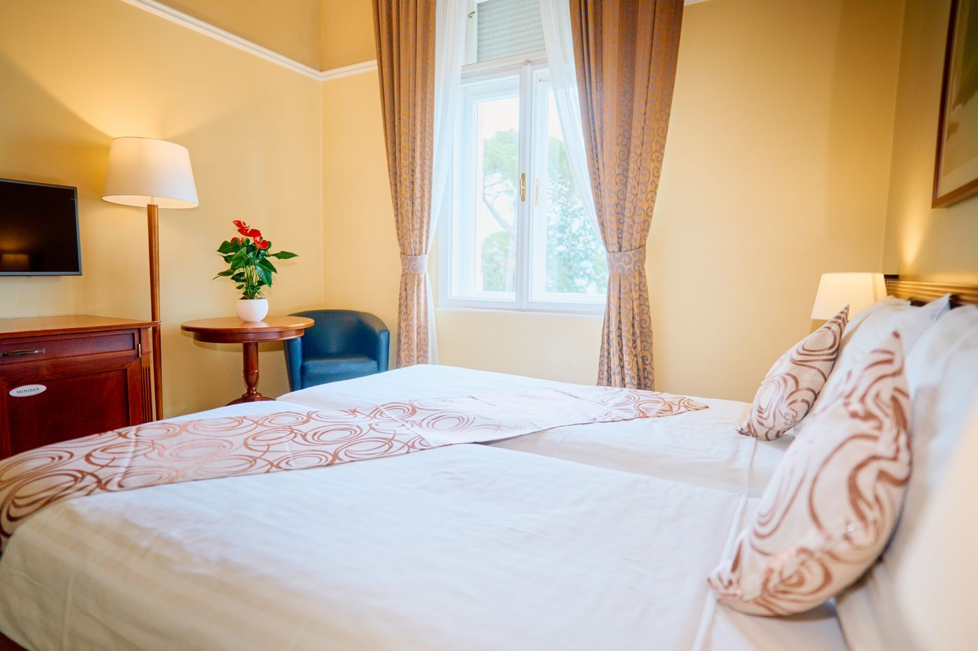 Hotel-Bristol-Room-10