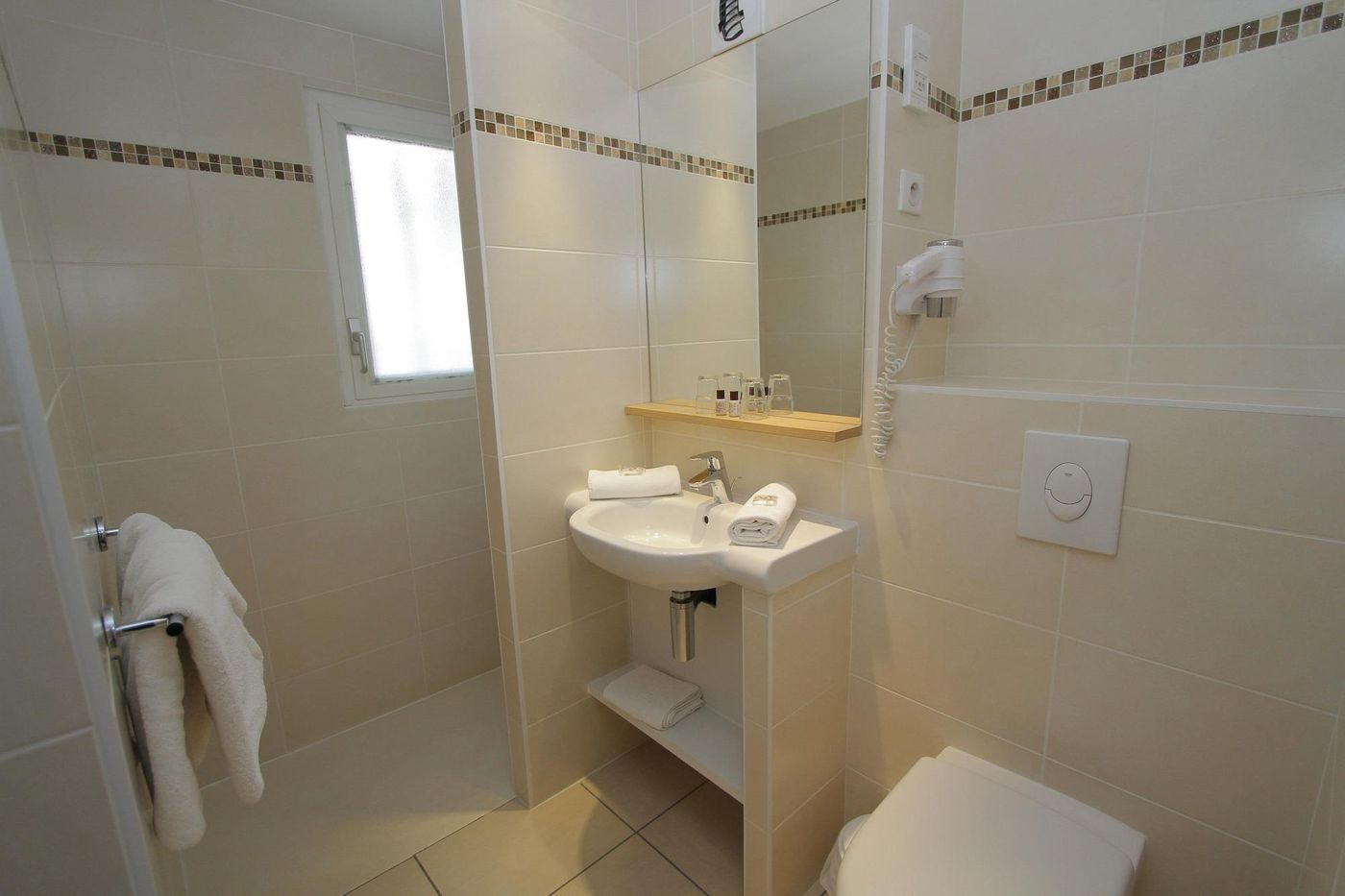 Hotel-Le-Petit-Prince-Room-25