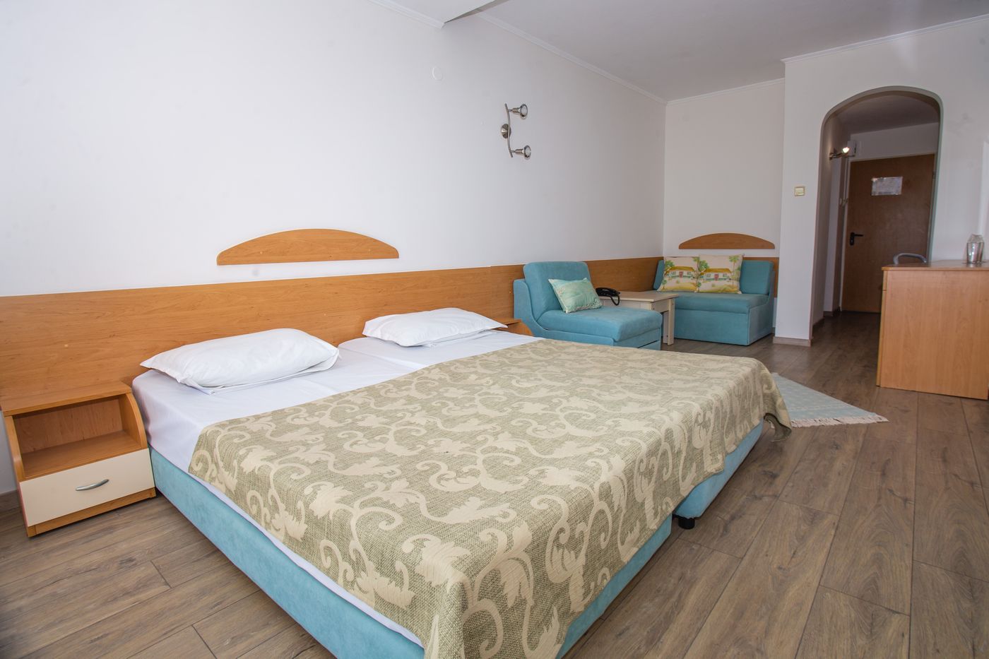 Amfibia-Beach-Complex-Room-35