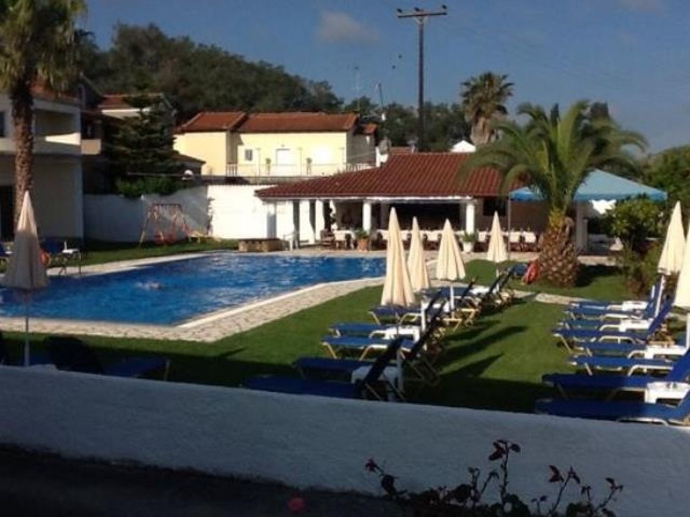 Takis and Effi Hotel Apartments