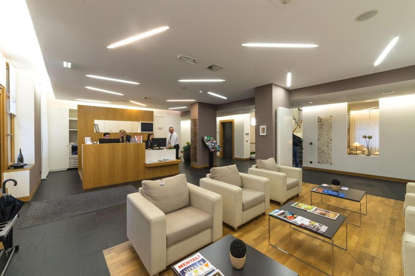 Am-Klouschter-Mondorf-Les-Bains-Hotel-Lobby-4