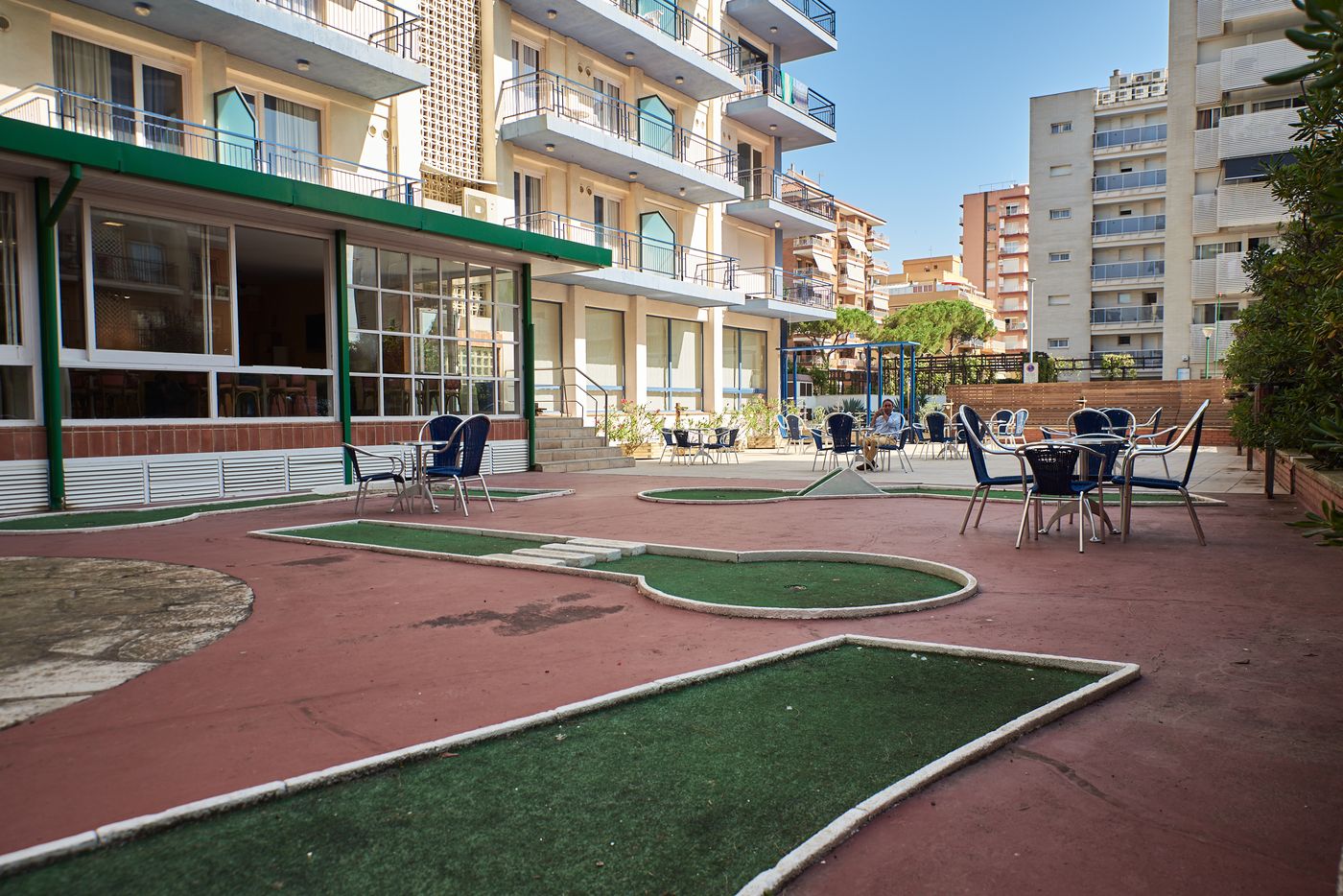 Boix-Mar-Sports-and-Entertainment-7