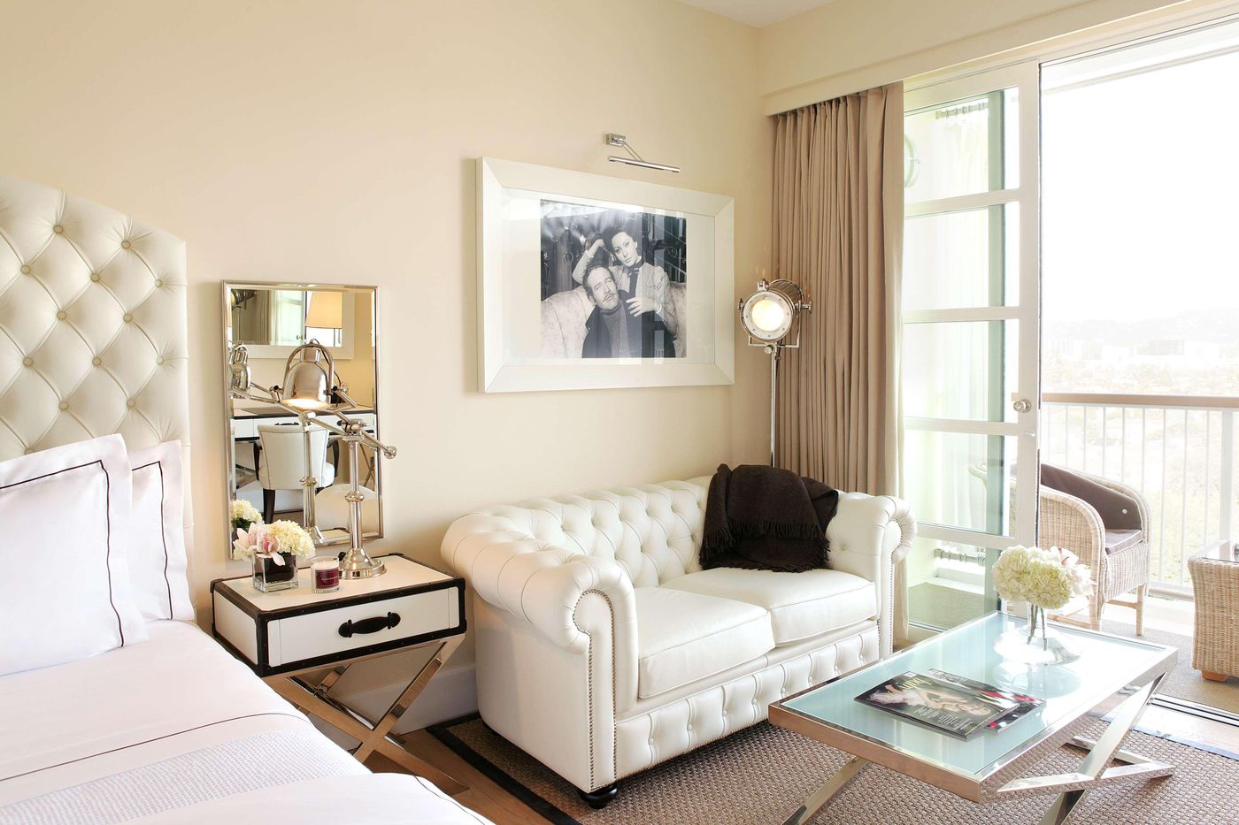 Cameo-Beverly-Hills-Room-30