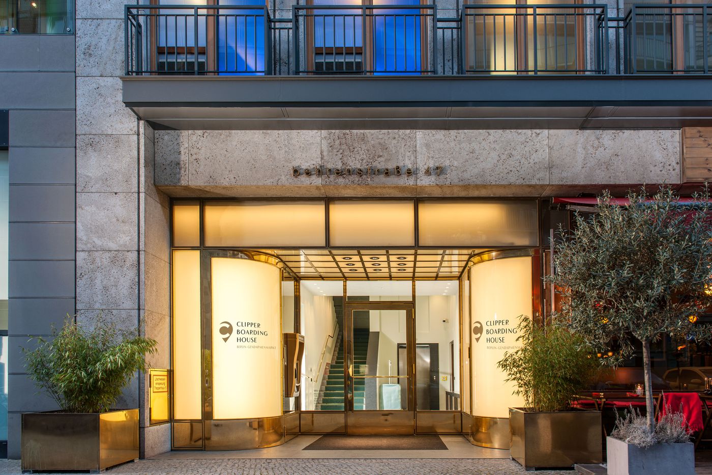 Clipper-Boardinghouse-Berlin-Gendarmenmarkt-General-view-6